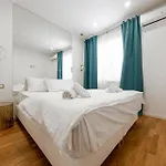 M&m Apartment *