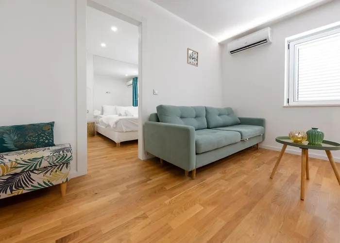 Apartment M&m Makarska